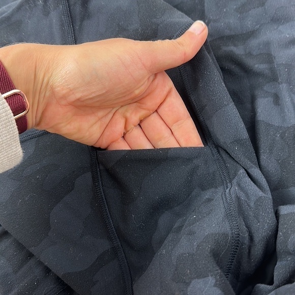Lululemon Align High Rise Crop with Pockets 23" Heritage 365 Camo Deep Coal Mult - Picture 3 of 7